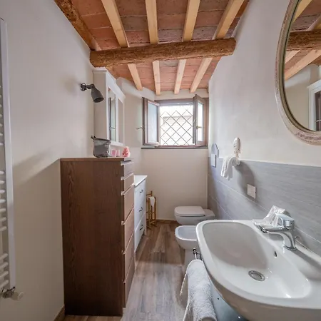 Il Leoncino 3* Palaia