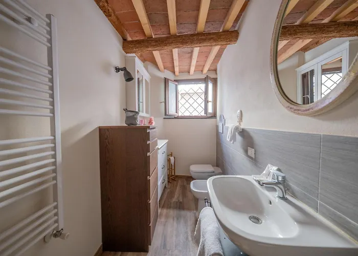 Il Leoncino 3* Palaia