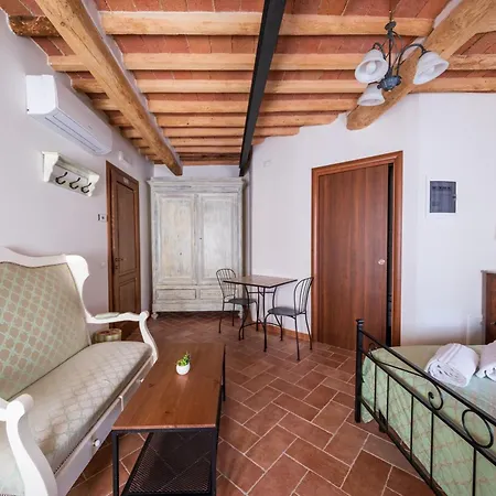 Il Leoncino Guest house Palaia